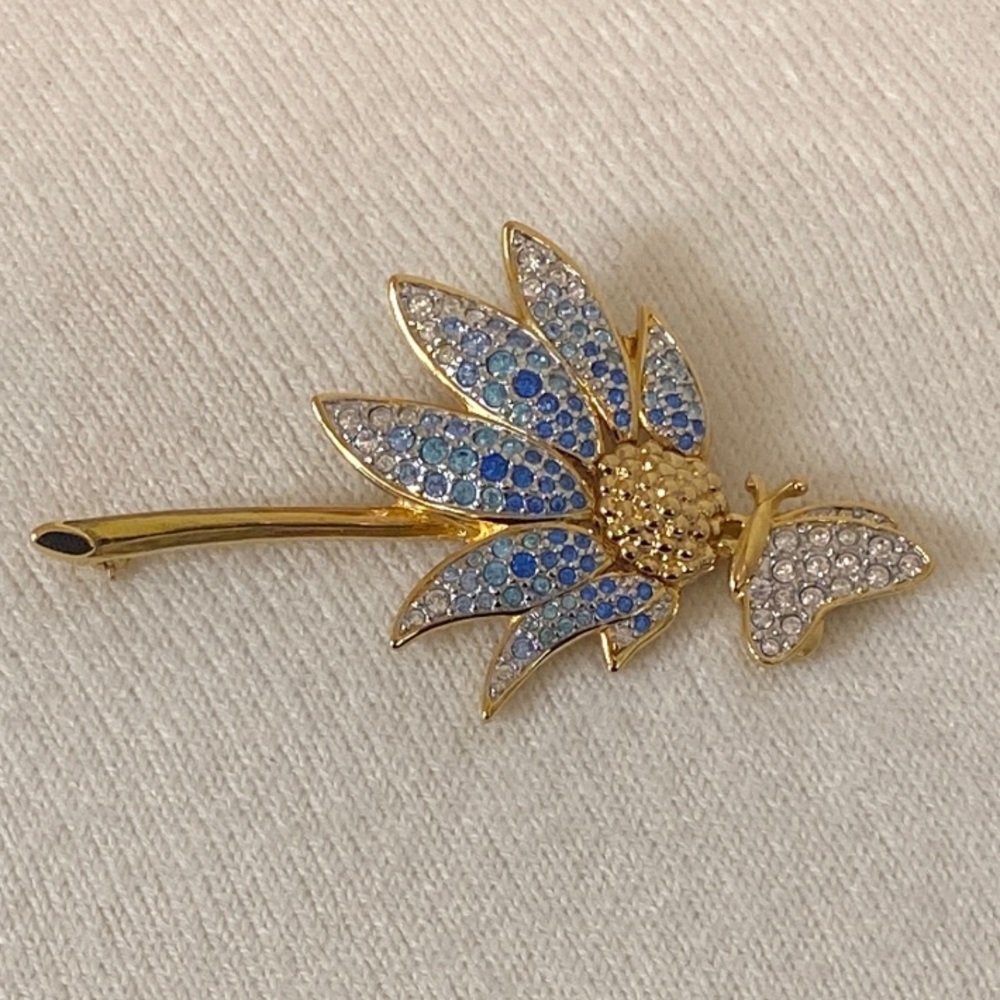 *RARE* Swarovski Aquamarine and Silver Crystals Mother's Day Pin 2001